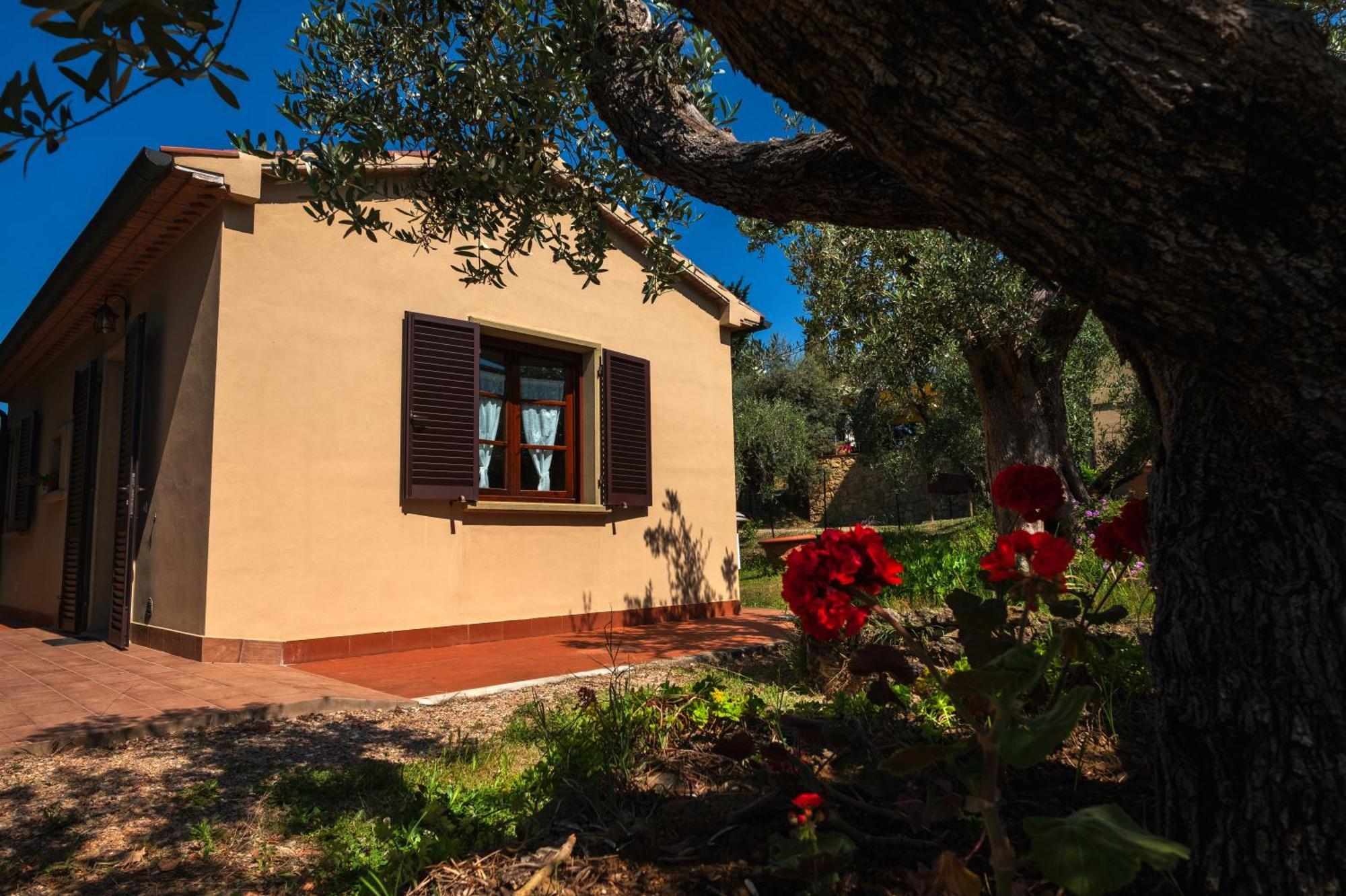 Agriturismo I Cerroni Montescudaio Exterior photo